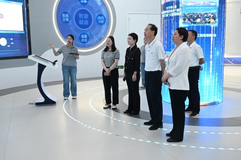 宜兴市人大常委会辅导一行参访威廉体育股份