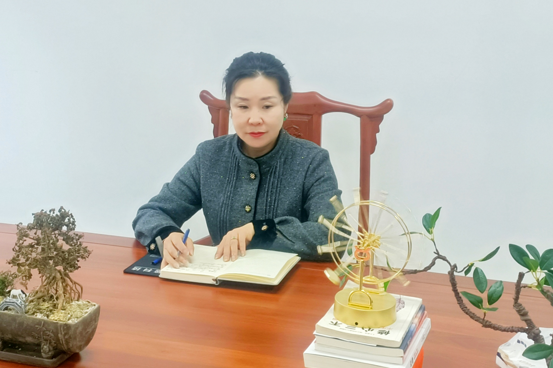 真正的酷爱，，，，，，，铸就销售女王——访威廉体育电缆营销经理杨华